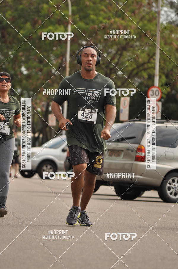 Buy your photos of the eventSANTANDER TRACK&FIELD RUN SERIES Shopping Vitria on Fotop