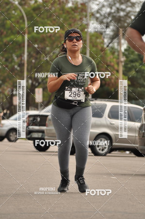 Buy your photos of the eventSANTANDER TRACK&FIELD RUN SERIES Shopping Vitria on Fotop