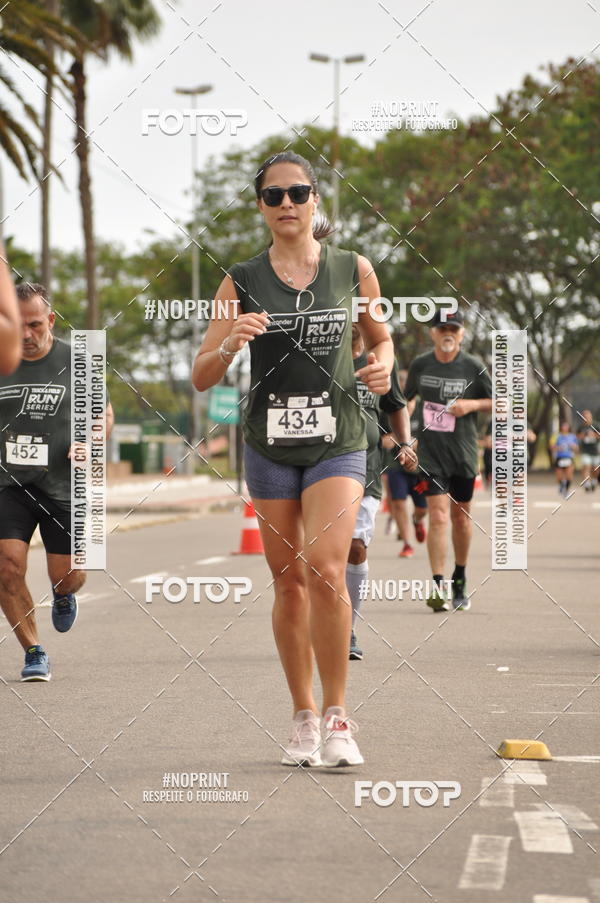 Buy your photos of the eventSANTANDER TRACK&FIELD RUN SERIES Shopping Vitria on Fotop