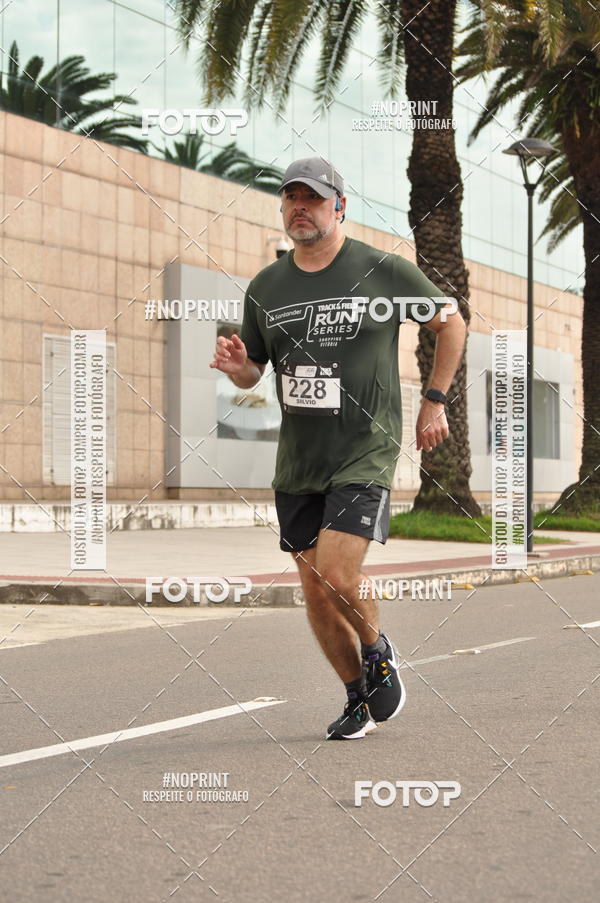 Buy your photos of the eventSANTANDER TRACK&FIELD RUN SERIES Shopping Vitria on Fotop