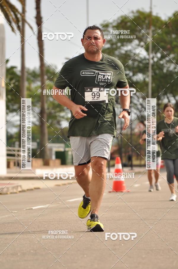 Buy your photos of the eventSANTANDER TRACK&FIELD RUN SERIES Shopping Vitria on Fotop