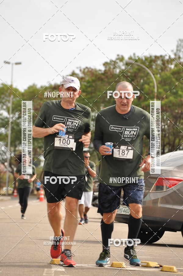 Buy your photos of the eventSANTANDER TRACK&FIELD RUN SERIES Shopping Vitria on Fotop