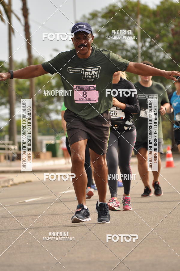 Buy your photos of the eventSANTANDER TRACK&FIELD RUN SERIES Shopping Vitria on Fotop