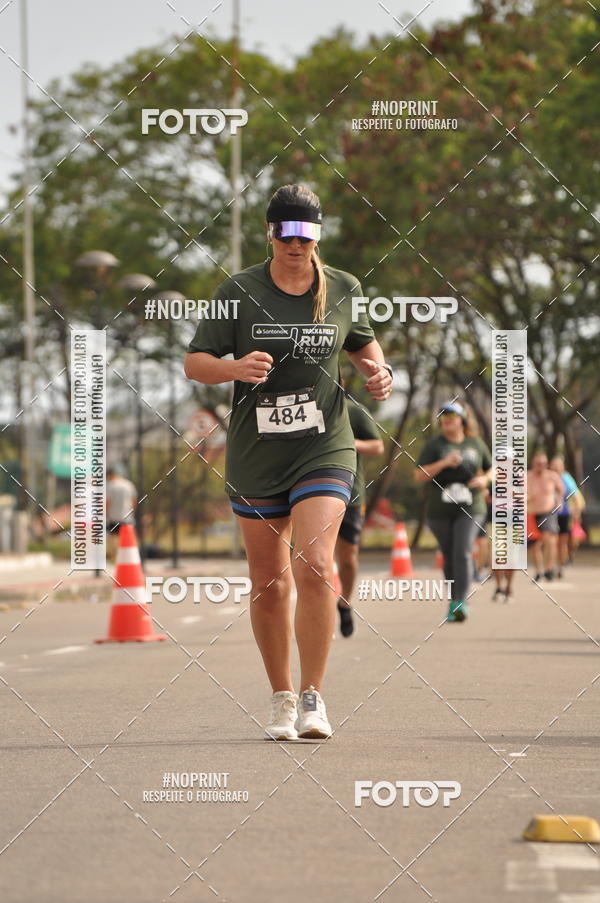 Buy your photos of the eventSANTANDER TRACK&FIELD RUN SERIES Shopping Vitria on Fotop