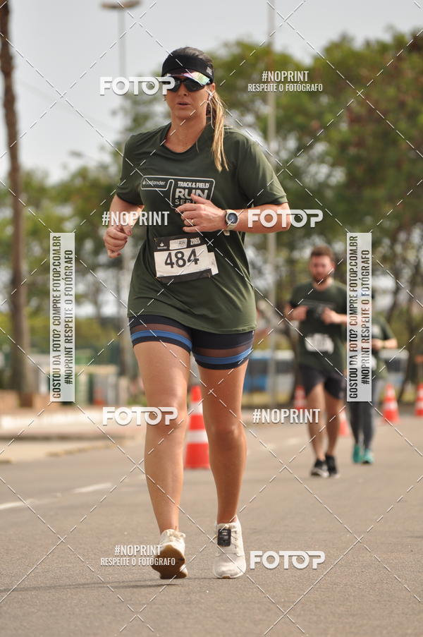 Buy your photos of the eventSANTANDER TRACK&FIELD RUN SERIES Shopping Vitria on Fotop