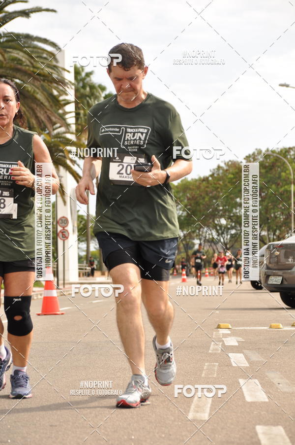 Buy your photos of the eventSANTANDER TRACK&FIELD RUN SERIES Shopping Vitria on Fotop