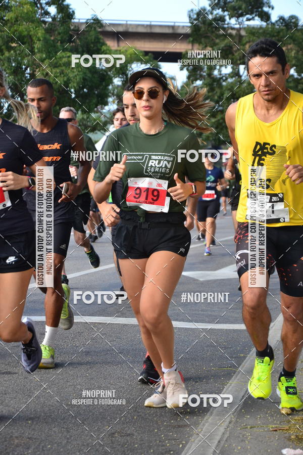 Buy your photos of the eventSANTANDER TRACK&FIELD RUN SERIES Shopping Vitria on Fotop