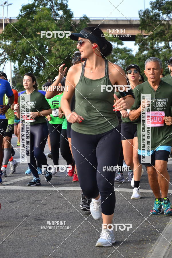 Buy your photos of the eventSANTANDER TRACK&FIELD RUN SERIES Shopping Vitria on Fotop