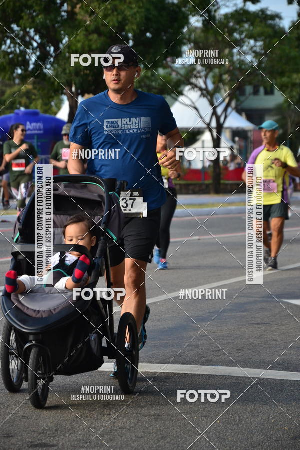 Buy your photos of the eventSANTANDER TRACK&FIELD RUN SERIES Shopping Vitria on Fotop