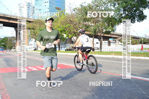 Buy your photos of the eventSANTANDER TRACK&FIELD RUN SERIES Shopping Vitria on Fotop