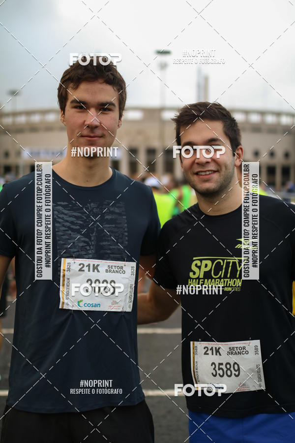 Buy your photos of the eventMeia Maratona de SP - Equipe ASI on Fotop