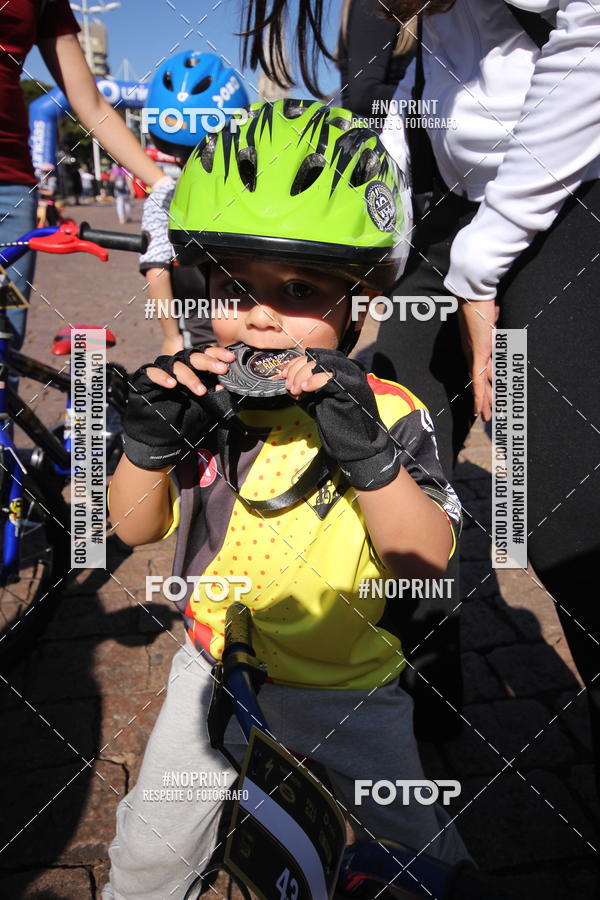 Compra tus fotos del eventoBrasil Ride Corrida Kids Botucatu En Fotop