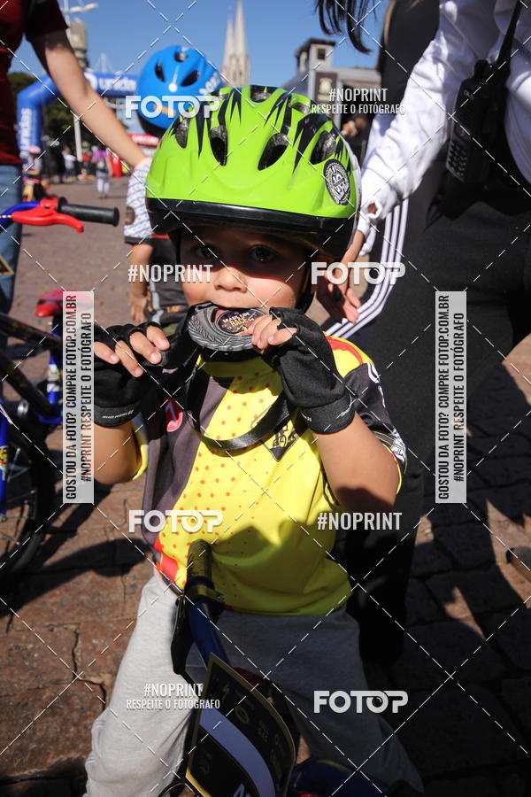Compra tus fotos del eventoBrasil Ride Corrida Kids Botucatu En Fotop