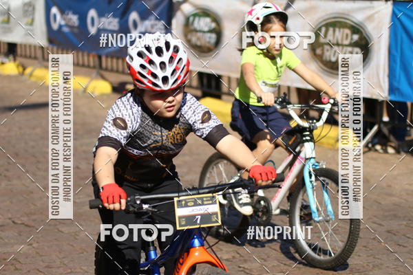 Compra tus fotos del eventoBrasil Ride Corrida Kids Botucatu En Fotop