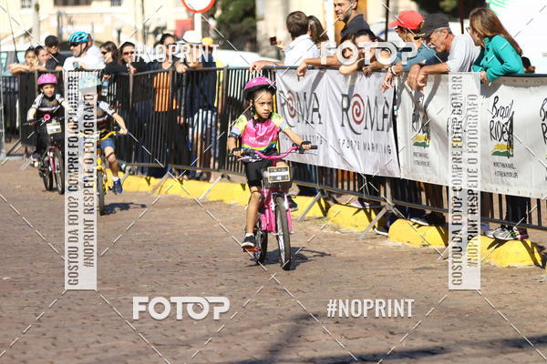 Compra tus fotos del eventoBrasil Ride Corrida Kids Botucatu En Fotop