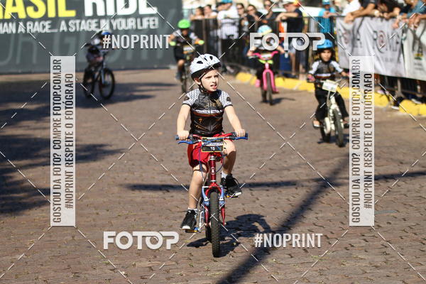 Compra tus fotos del eventoBrasil Ride Corrida Kids Botucatu En Fotop