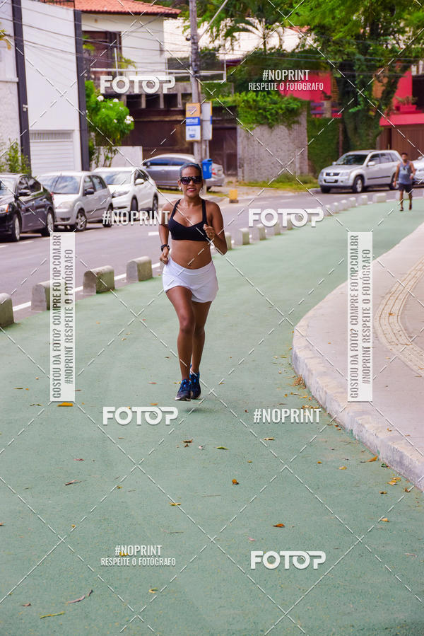 Compre suas fotos do eventoTreino na Pra�a Eucaliptos  no Fotop