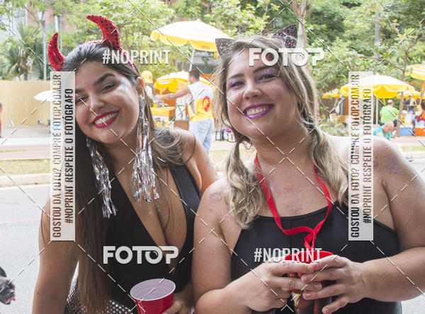Buy your photos of the eventBloco Vou de Txi - 04/03/2019 on Fotop