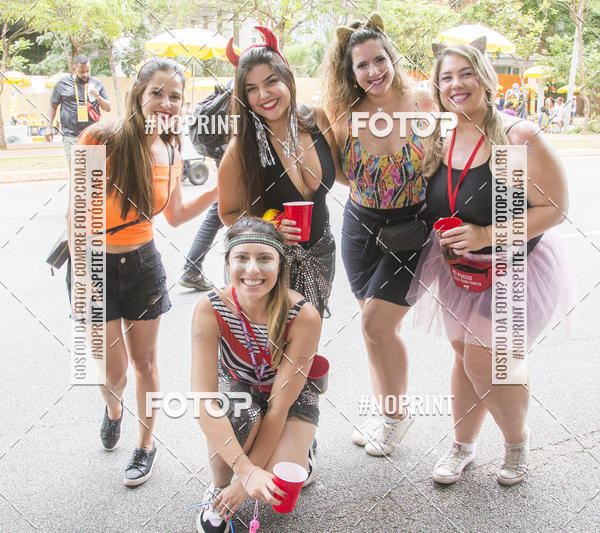 Buy your photos of the eventBloco Vou de Txi - 04/03/2019 on Fotop