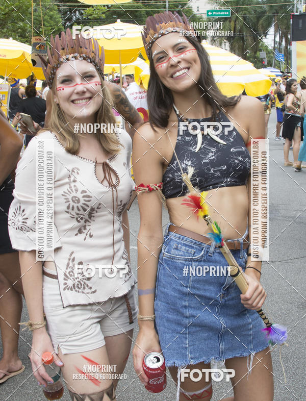 Buy your photos of the eventBloco Vou de Txi - 04/03/2019 on Fotop