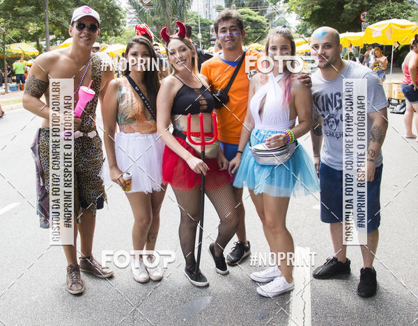 Buy your photos of the eventBloco Vou de Txi - 04/03/2019 on Fotop