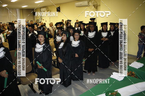 Buy your photos of the eventFormandos Cruz Vermelha on Fotop