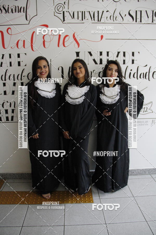 Buy your photos of the eventFormandos Cruz Vermelha on Fotop