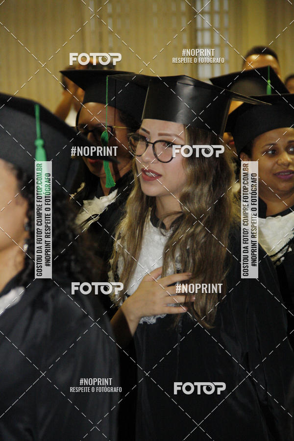 Buy your photos of the eventFormandos Cruz Vermelha on Fotop