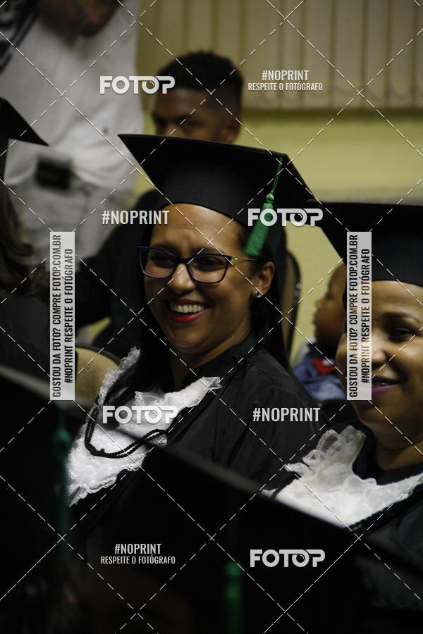 Buy your photos of the eventFormandos Cruz Vermelha on Fotop