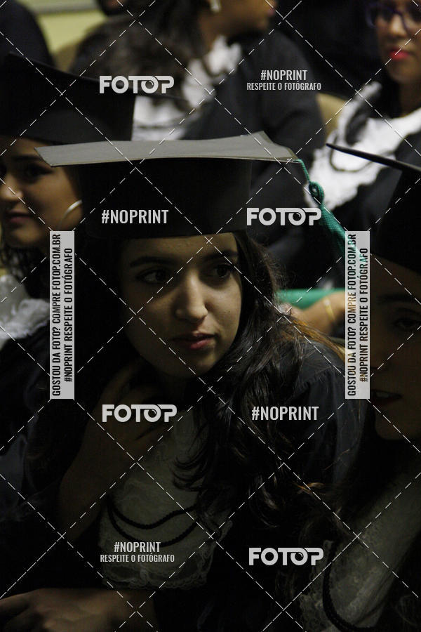 Buy your photos of the eventFormandos Cruz Vermelha on Fotop
