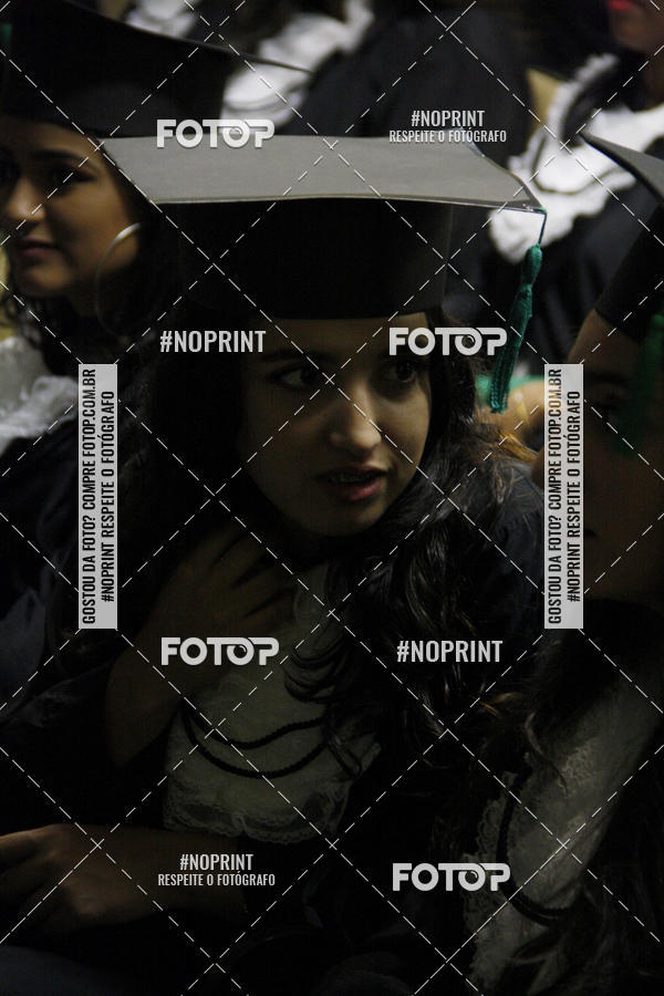 Buy your photos of the eventFormandos Cruz Vermelha on Fotop