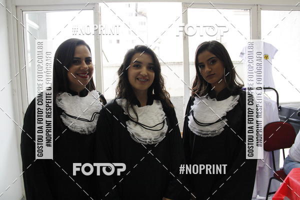 Buy your photos of the eventFormandos Cruz Vermelha on Fotop