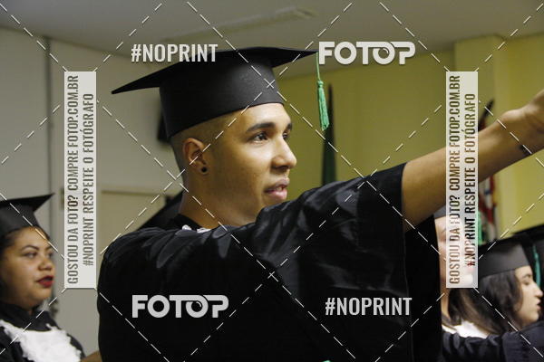 Buy your photos of the eventFormandos Cruz Vermelha on Fotop