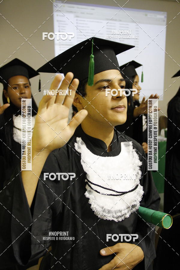 Buy your photos of the eventFormandos Cruz Vermelha on Fotop