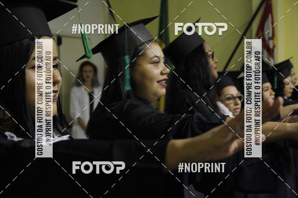 Buy your photos of the eventFormandos Cruz Vermelha on Fotop