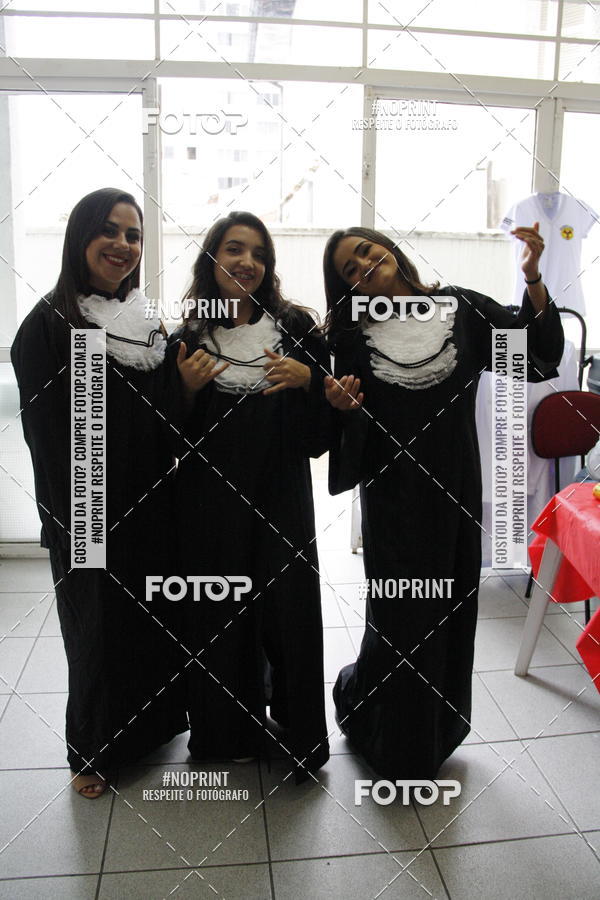 Buy your photos of the eventFormandos Cruz Vermelha on Fotop