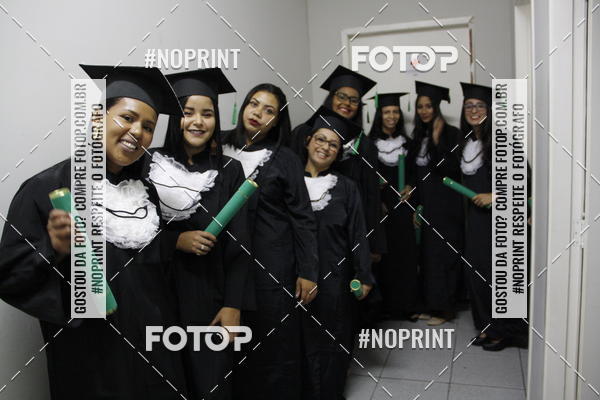 Buy your photos of the eventFormandos Cruz Vermelha on Fotop