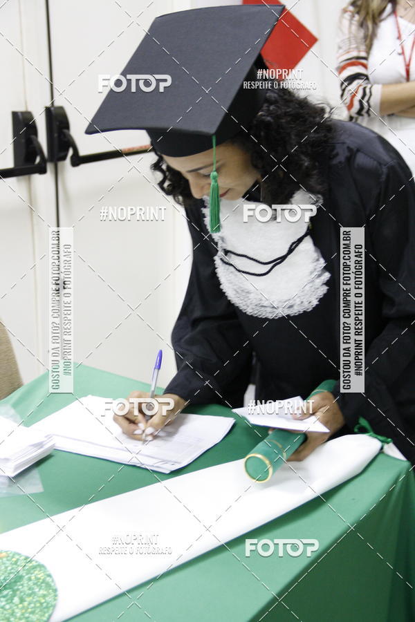Buy your photos of the eventFormandos Cruz Vermelha on Fotop
