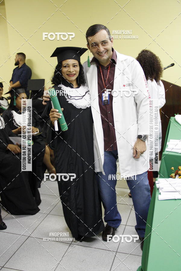 Buy your photos of the eventFormandos Cruz Vermelha on Fotop