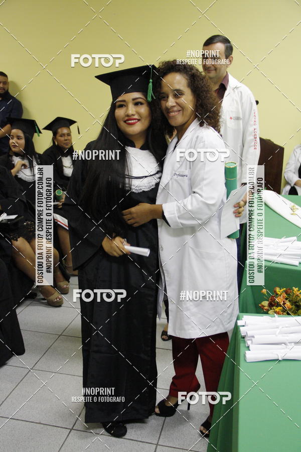Buy your photos of the eventFormandos Cruz Vermelha on Fotop