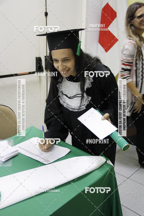 Buy your photos of the eventFormandos Cruz Vermelha on Fotop