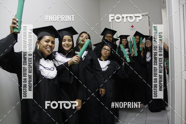 Buy your photos of the eventFormandos Cruz Vermelha on Fotop