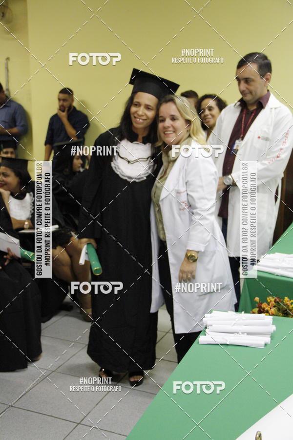 Buy your photos of the eventFormandos Cruz Vermelha on Fotop