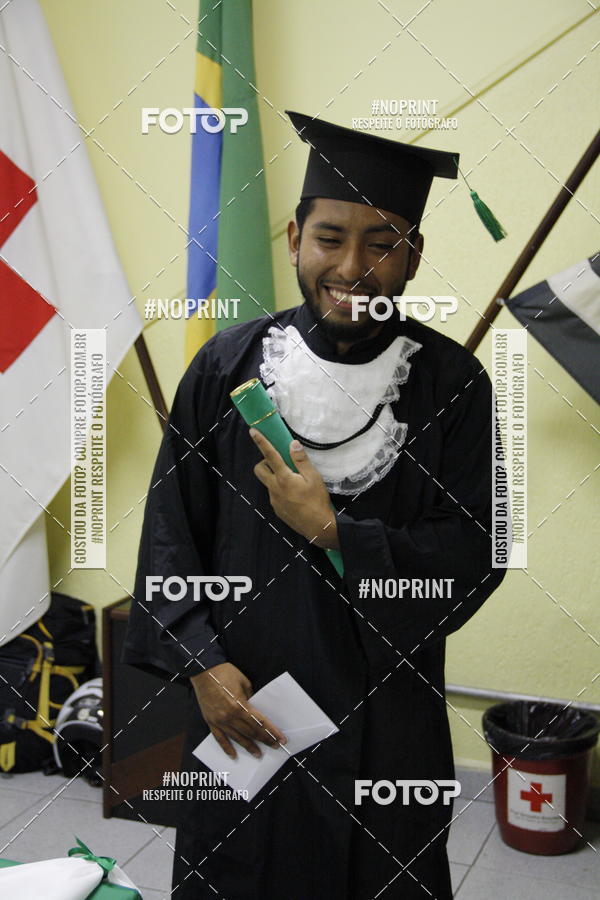 Buy your photos of the eventFormandos Cruz Vermelha on Fotop
