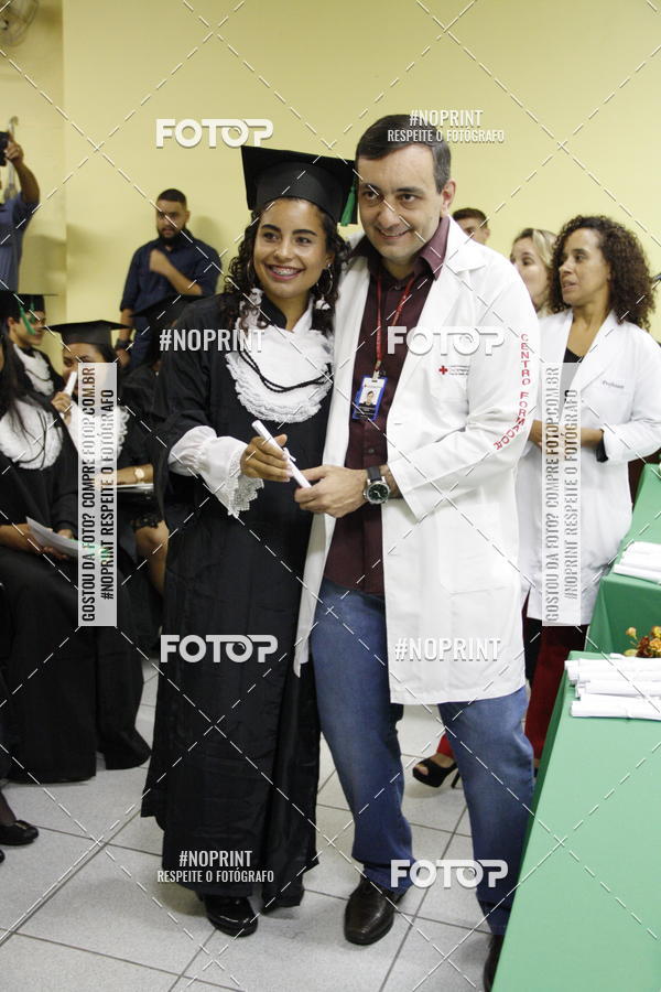 Buy your photos of the eventFormandos Cruz Vermelha on Fotop