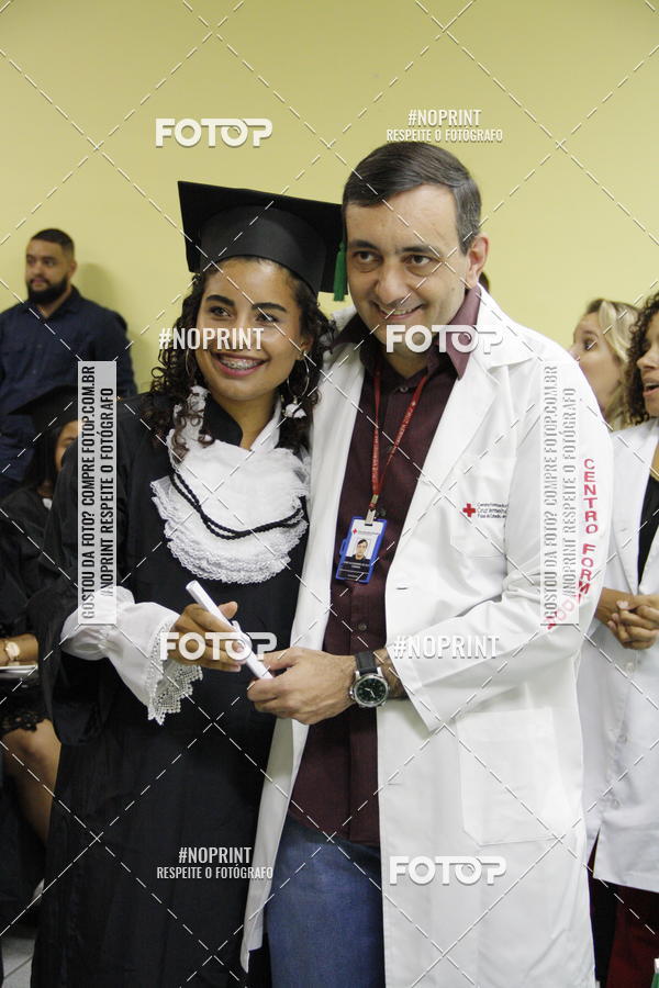 Buy your photos of the eventFormandos Cruz Vermelha on Fotop