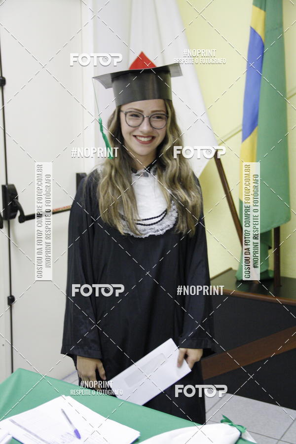 Buy your photos of the eventFormandos Cruz Vermelha on Fotop