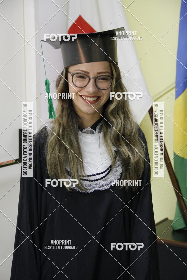 Buy your photos of the eventFormandos Cruz Vermelha on Fotop