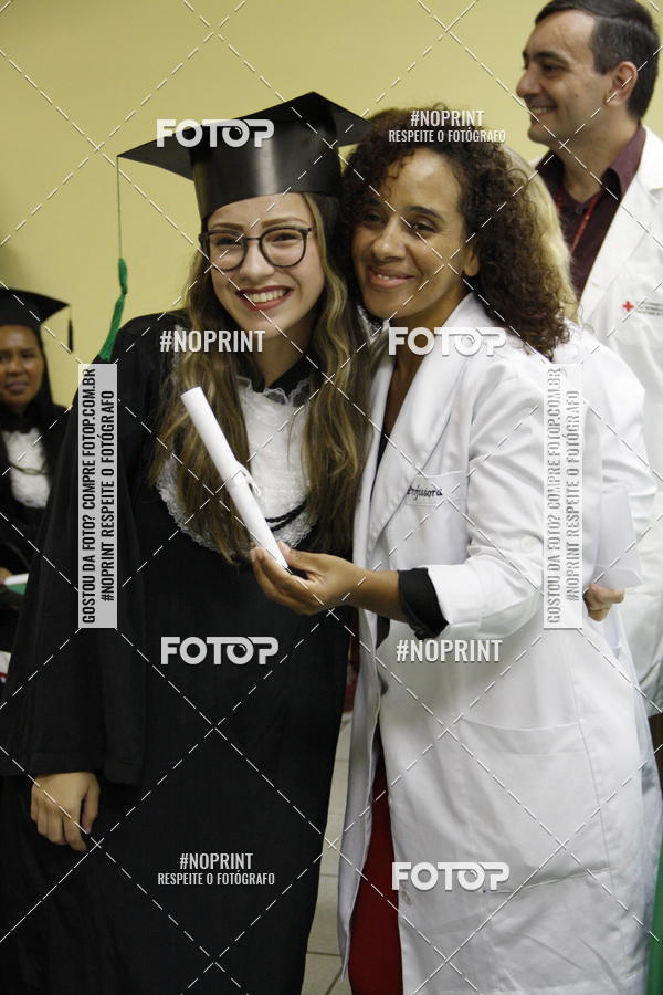 Buy your photos of the eventFormandos Cruz Vermelha on Fotop