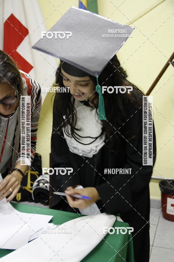 Buy your photos of the eventFormandos Cruz Vermelha on Fotop